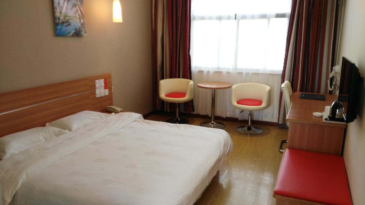 Thank Inn Chain Hotel Henan Xinyang Train Station Gongqu Road מראה חיצוני תמונה